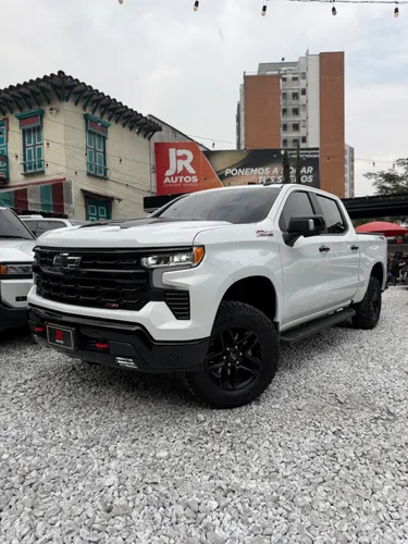 CHEVROLET SILVERADO Z71 2024