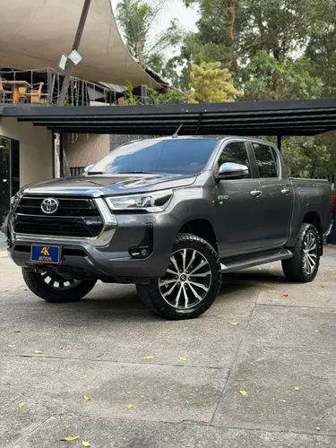 TOYOTA HILUX SRX GASOLINA