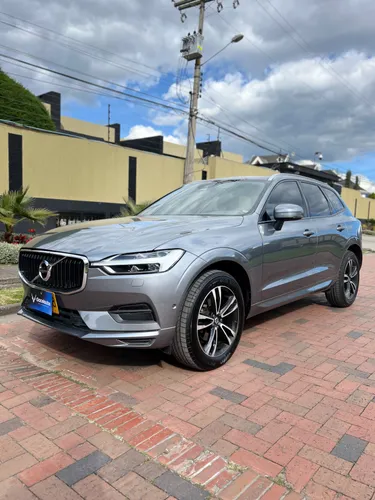 VOLVO XC60 MOMENTUM T5