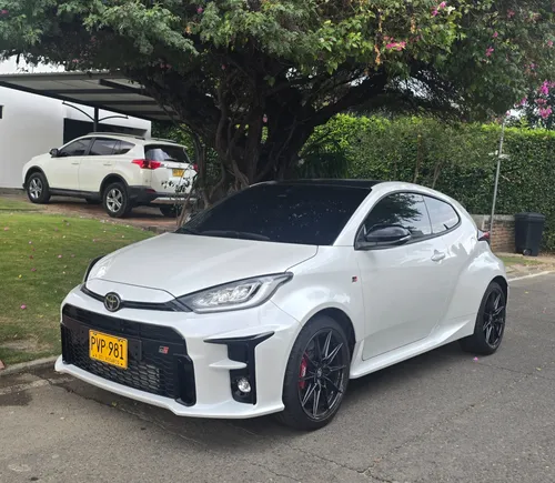 TOTOTA YARIS GR 2024