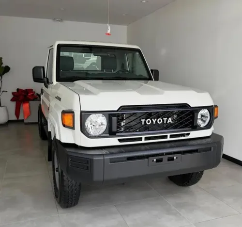 Toyota Land Cruiser 79 2026
