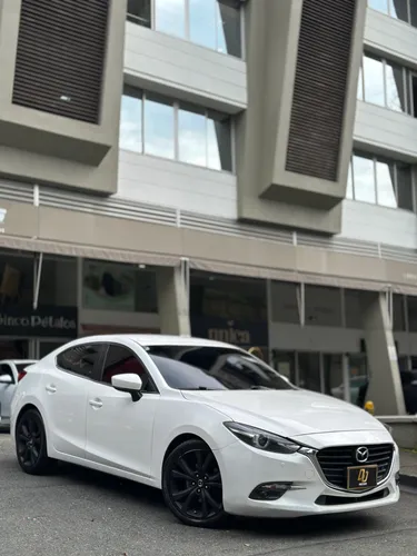 MAZDA 3 TOURING 