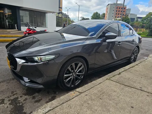 Mazda 3 grand touring