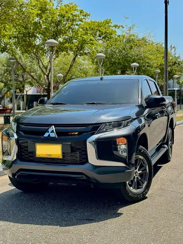 MITSUBISHI L200 GLS 2023 