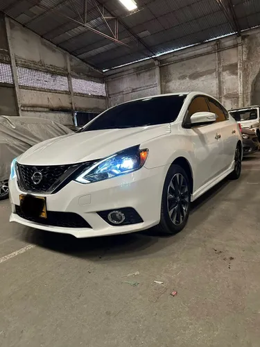 Nissan Sentra SR B17 2020