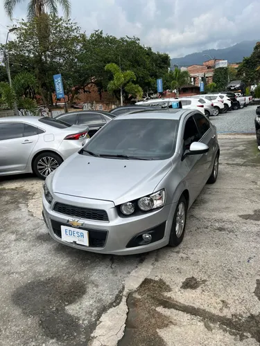 CHEVROLET SONIC LT MT