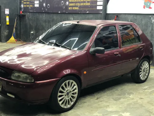 Ford Fiesta 2000