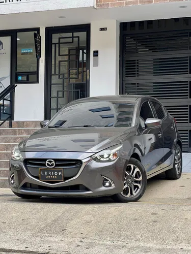 Mazda 2 Grand Touring LX modelo 2019