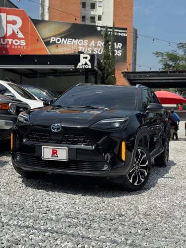  TOYOTA YARIS CROSS HÍBRIDO 2022