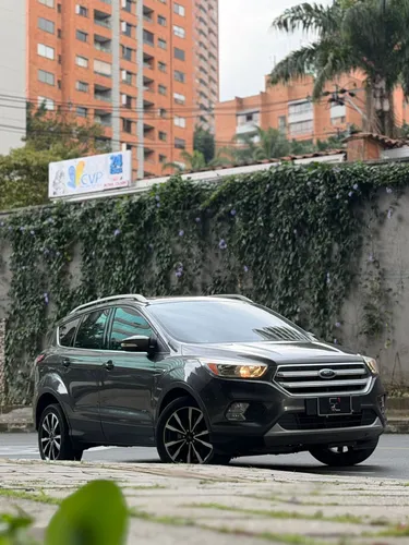 Ford Escape titanium 2.0 cc