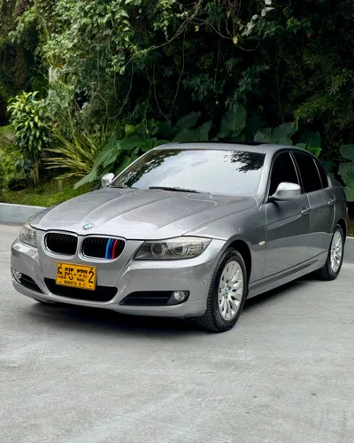 BMW 320I LCI EXECUTIVE 2009