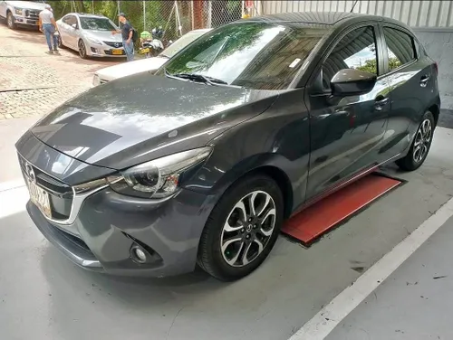 Mazda 2 Grand Touring 2016