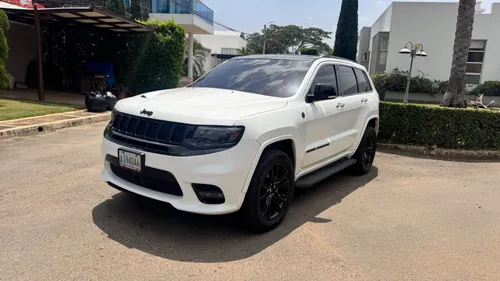 Jeep Gran Cherokee full extras  