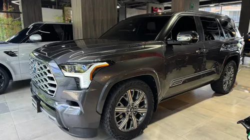 TOYOTA SEQUOIA CAPSTONE 2024 BLINDADA 