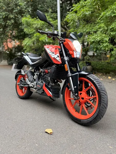 KTM DUKE 200 2023