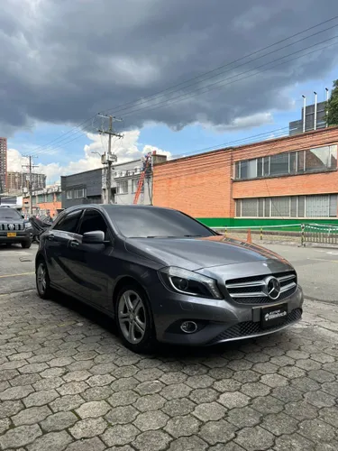 Mercedes Benz A 200 2015