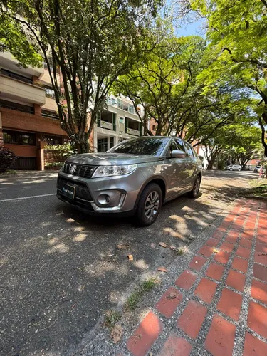 Suzuki Vitara Live GL 2022 Mecánico 4x2