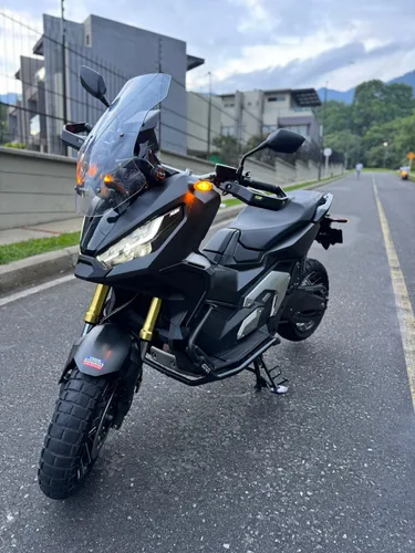 HONDA X-ADV 750 2023