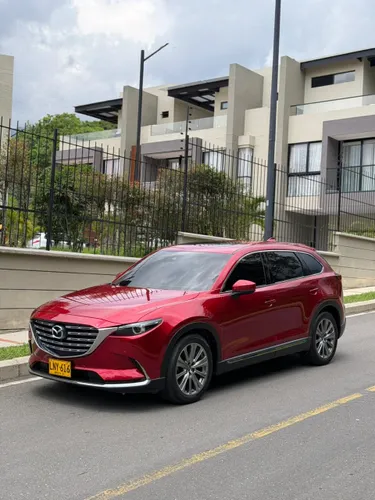 Mazda CX-9 Grand Tuoring Signature