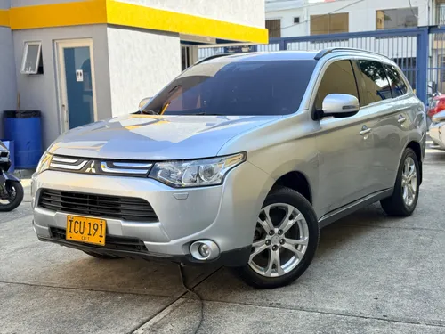 Mitsubishi Outlander 2015