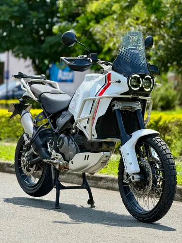 Ducati Desert X 2024