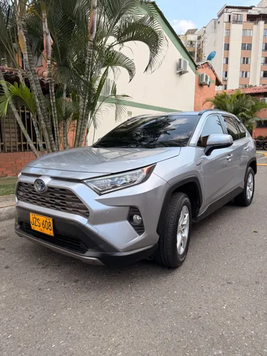 TOYOTA RAV4 HÍBRIDA 2021  ÚNICO DUEO