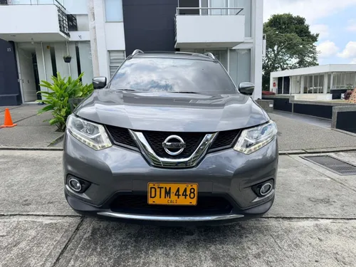 NISSAN XTRAIL EXCLUSIVE 2.5 CC 4x4 2018 AT 