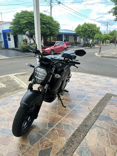 Suzuki Gixxer 250 modelo 2024