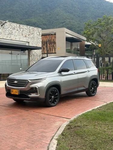 Chevrolet captiva premier. 2023