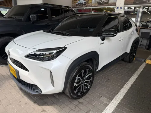 Toyota yaris cross xls AT híbrida 