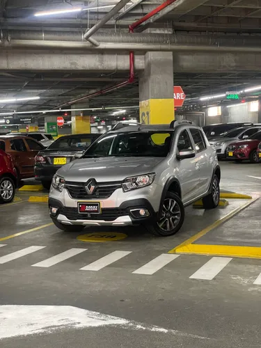 Renault Sandero Stepway Intens Automática 1.600