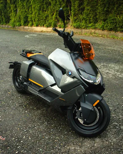 BMW CE04 2023