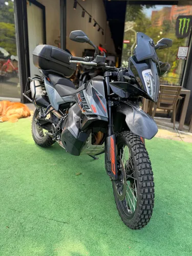 KTM 890 ADVENTURE