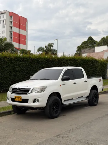 Toyota Hilux 2015 diesel 4x4