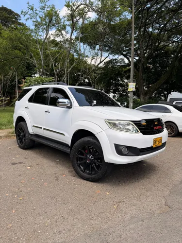 Toyota Fortuner urbana 