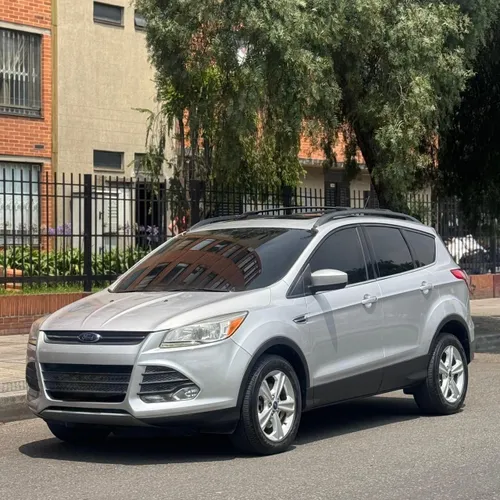 FORD ESCAPE SE 4x4 2014