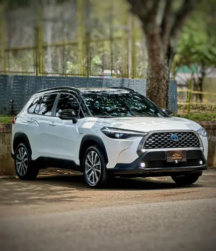 Toyota Corolla Cross Seg hibrida 2024