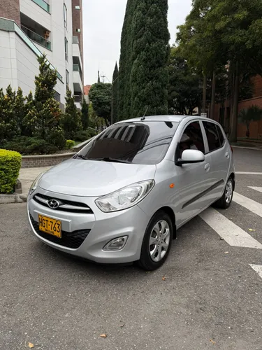 Hyundai i10 At 1.2  2013