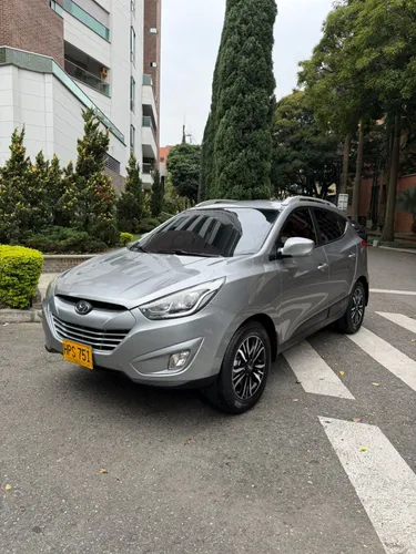 Hyundai Tucson ix-35 4x4 2.4 At 2014