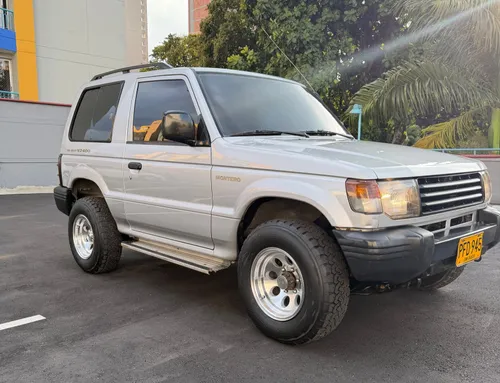 Mitsubishi Montero