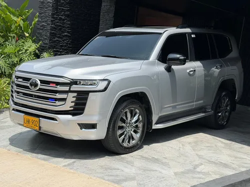 TOYOTA SAHARA LC300 ZX