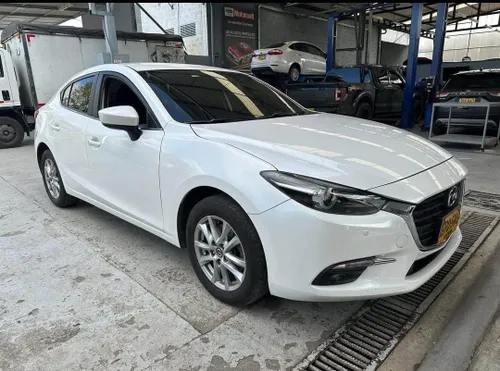 Mazda 3 Touring 2019