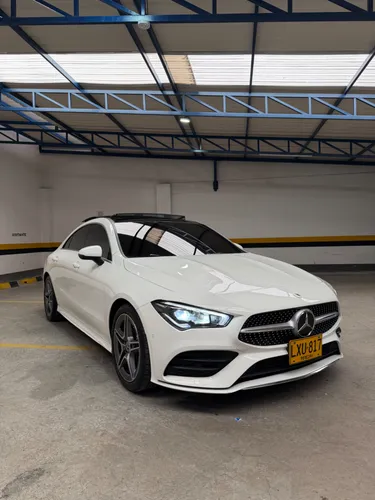 Mercedes Benz CLA200 2023 