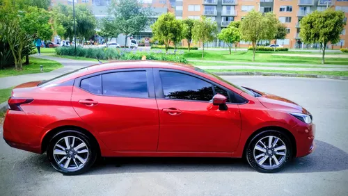 Nissan Versa Advance 1.6 Mt