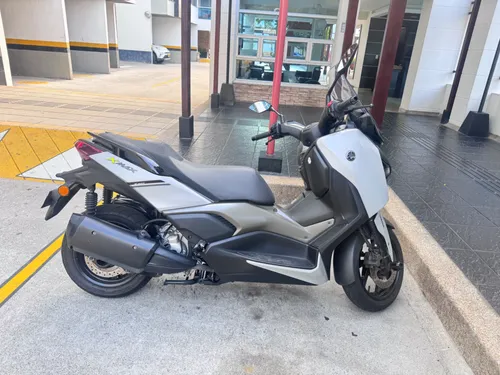 Vendo Yamaha xmax 300