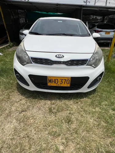 Kia Rio Spice 2013