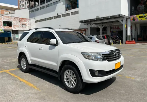 Toyota Fortuner 2014 2.7 