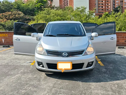 Nissan tiida 2012 