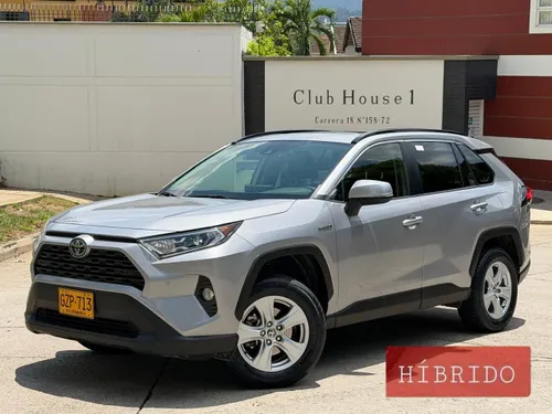 Toyota RAV4 XLT Híbrida 4x4 2021
