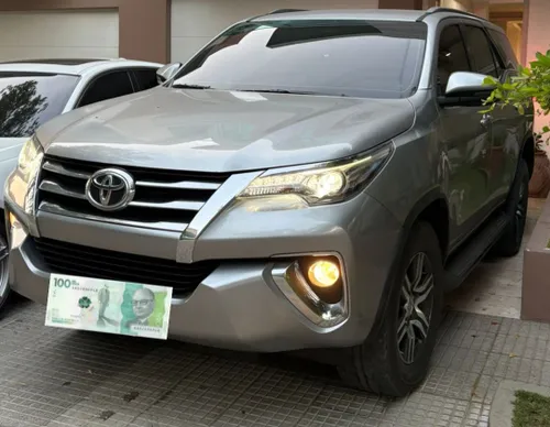 TOYOTA FORTUNER SRV 2019 